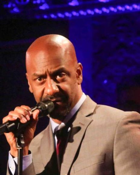 Stephen Hill Headshot