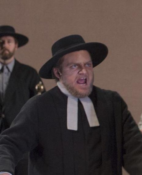 Kyle Erdos Knapp Headshot