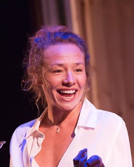 Ellie Piercy Headshot