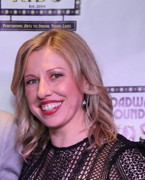 Andrea Kehler Headshot