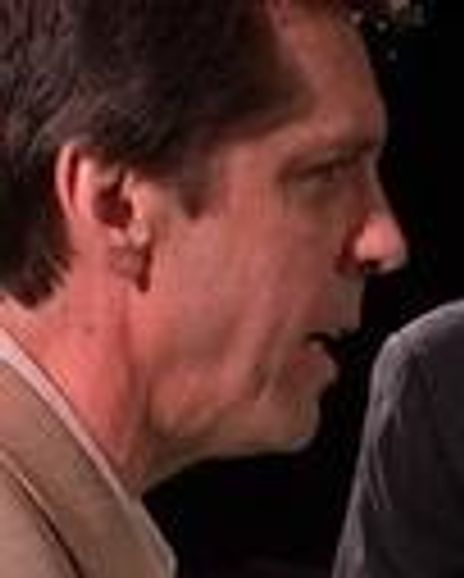 Dennis Fox Headshot