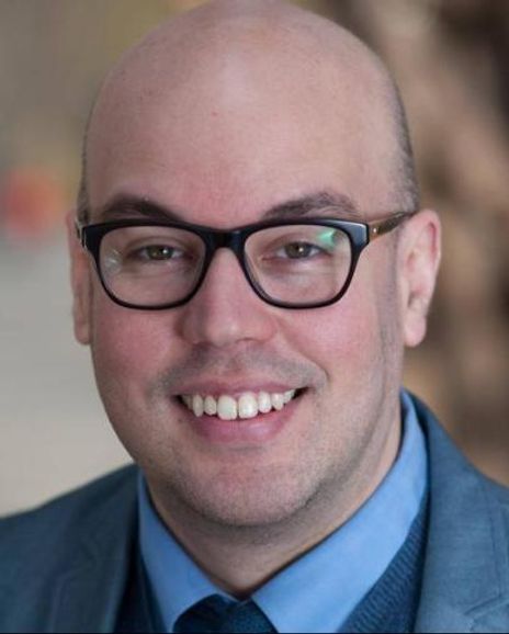 Robert W Schneider Headshot