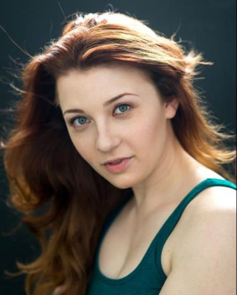 Beth Lipton Headshot