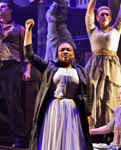 Victoria Olivier Headshot