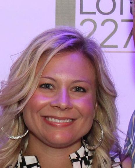 Emily Elisco Headshot