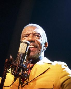 Vondie Curtis Hall Headshot