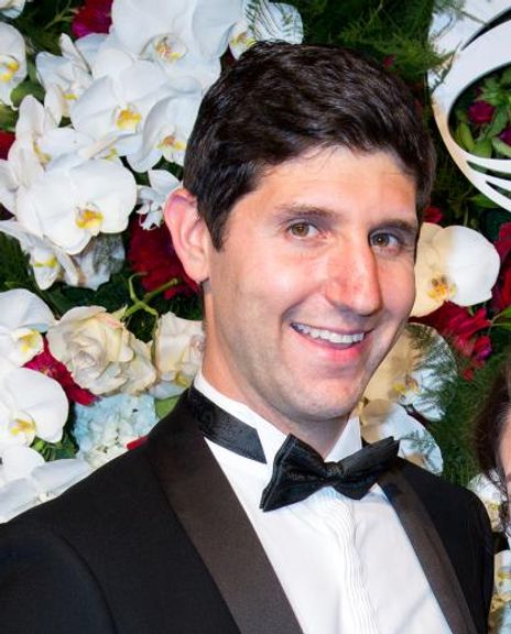 Brent Tworetzky Headshot