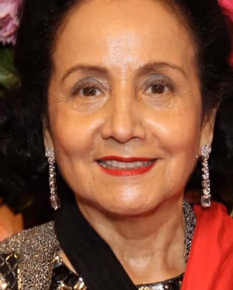 Luz Towns-Miranda Headshot