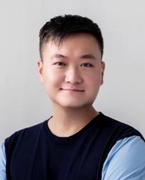Chongren Fan Headshot