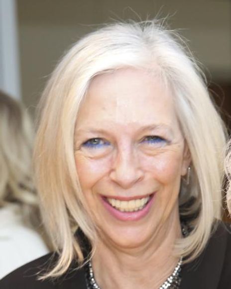 Monique Staples Headshot