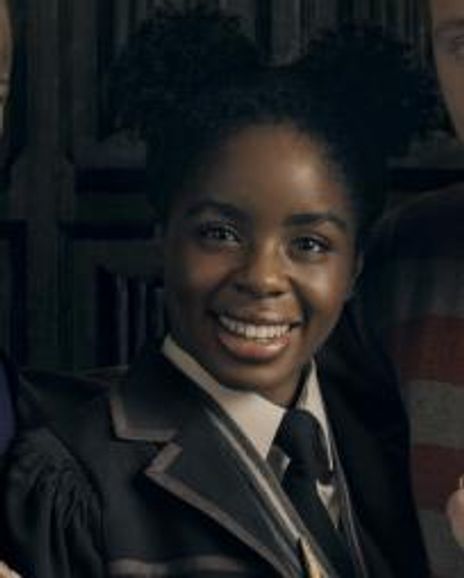 Helen Aluko Headshot