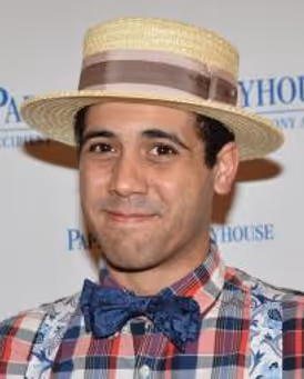 Travis Ward-Osborne Headshot