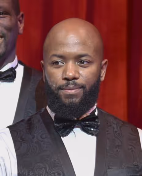 Dennis Dent Headshot