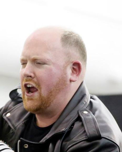 Nicky Spence Headshot