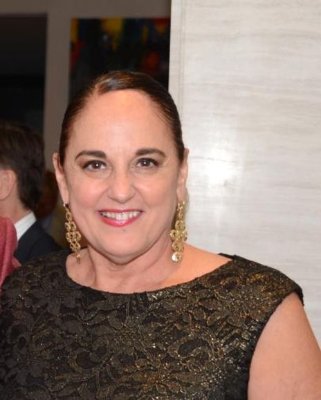 Nan Giordano Headshot