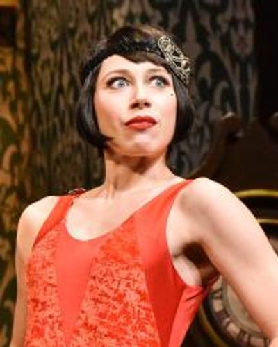 Ellie Morris Headshot