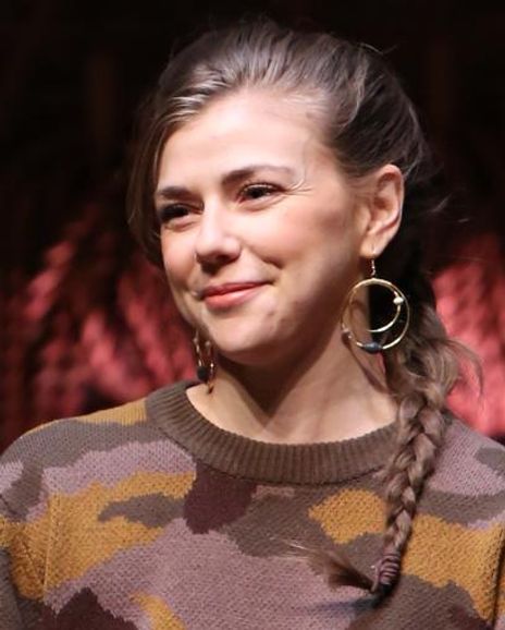 Eliza Ohman Headshot