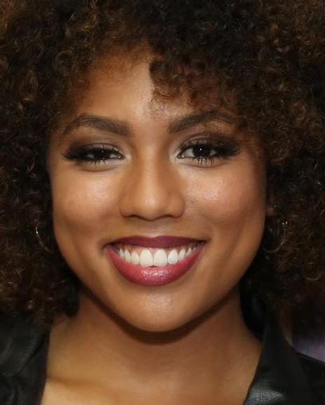 Liisi LaFontaine Headshot