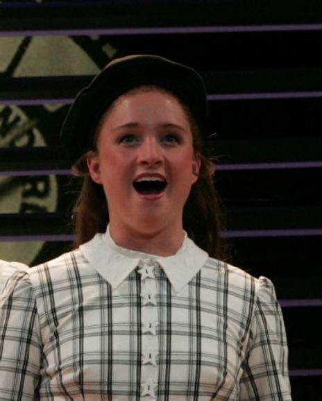 Kristen Hoagland Headshot