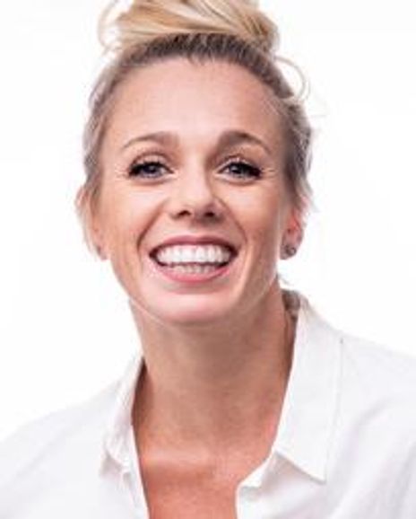 Sarah Bowden Headshot