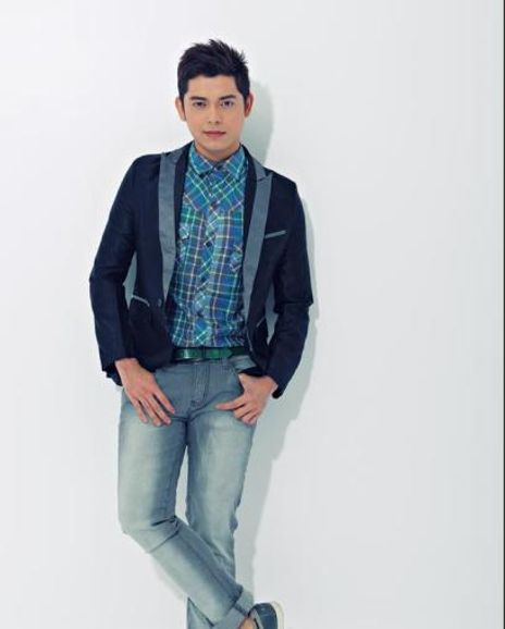 Madeline Wolf Headshot