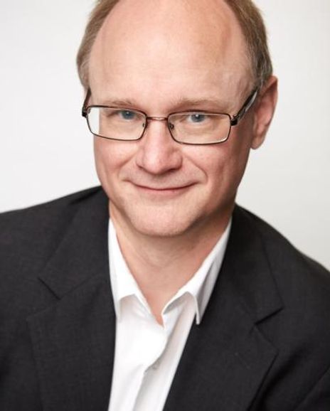 Darryn Glass Headshot