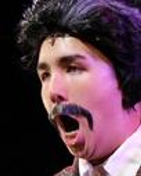 Cameron Chang Headshot