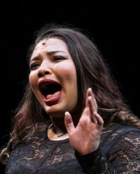 Lauren Johnson Headshot