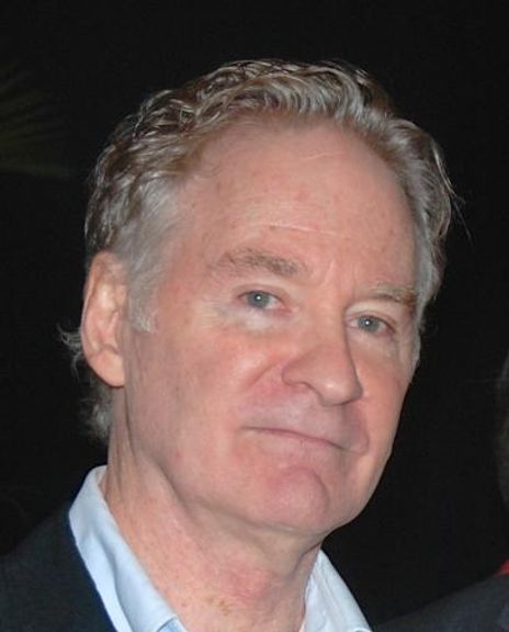 Kelly Cullen Headshot