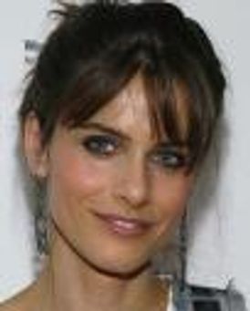 Amanda Peet Headshot