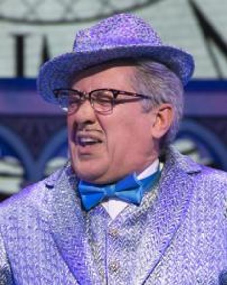 Count Arthur Strong Headshot