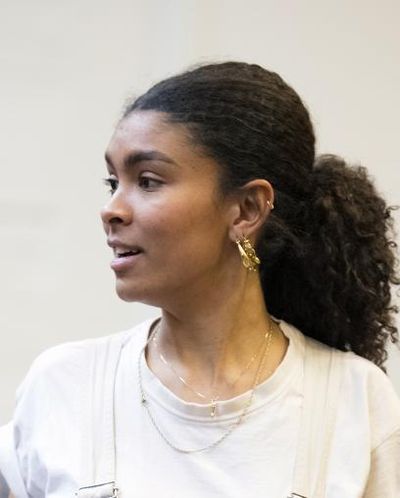 Thalissa Teixeira Headshot