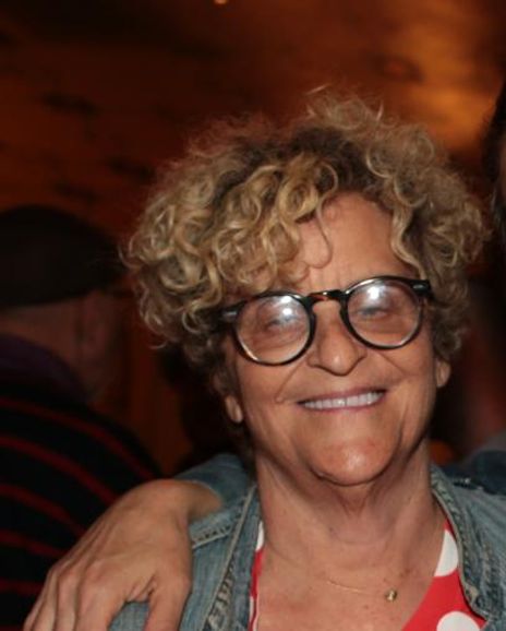 Roz Lichter Headshot