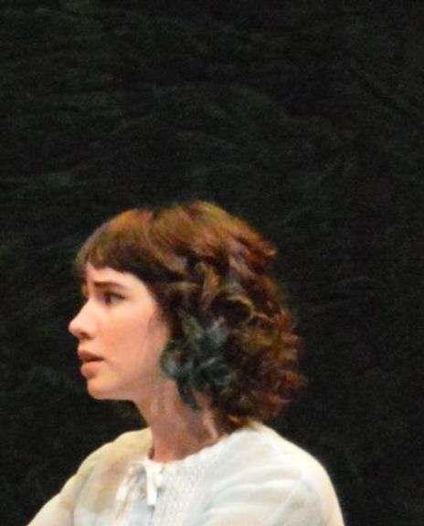 Allison Megroet Headshot