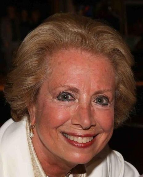 Lady Dorothy Rothchild Headshot