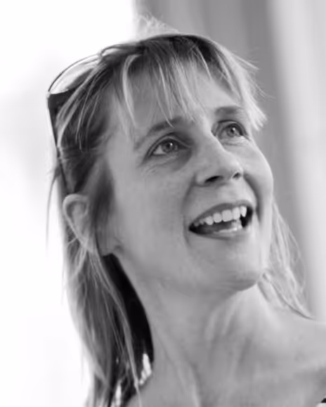 Deborah Arnott Headshot