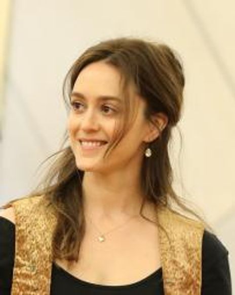 Caroline Siewert Headshot