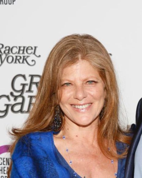 Eliza Roberts Headshot