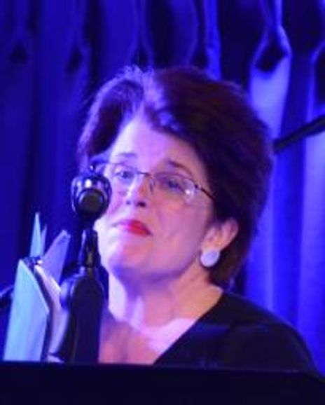 Alison England Headshot