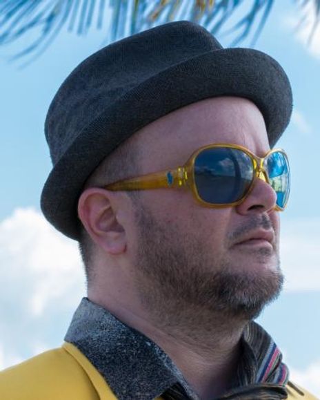 Erik Fabregat Headshot