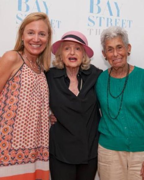 Carol Shapiro Headshot