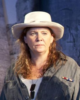 Elizabeth Kenny Headshot