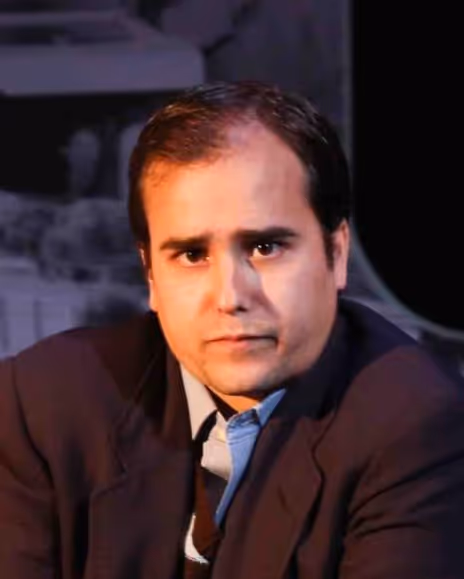 Stefan Menaul Headshot