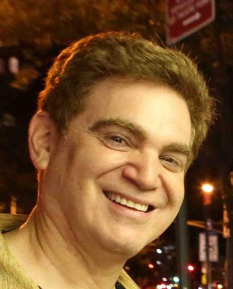 Douglas Cohn Headshot