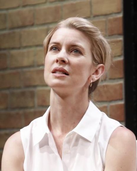 Rochelle Bostrom Headshot