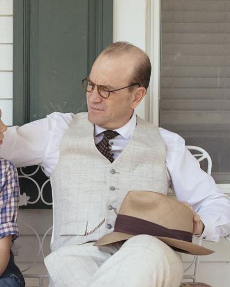 Thomas Becker Headshot