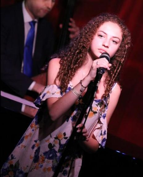 Avery Raquel Headshot