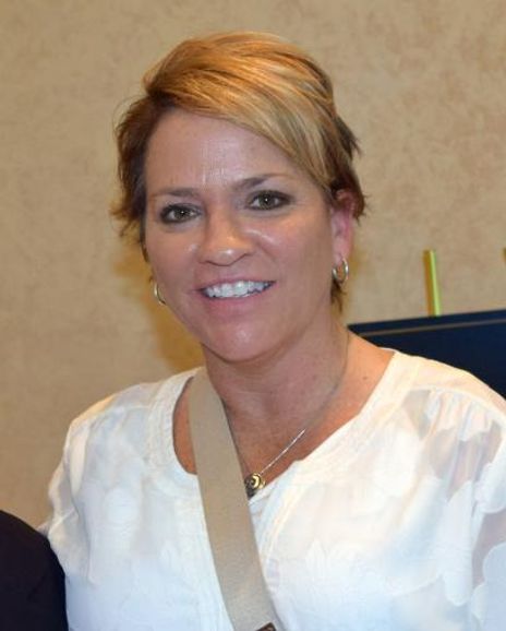 Terri Steed Pierce Headshot