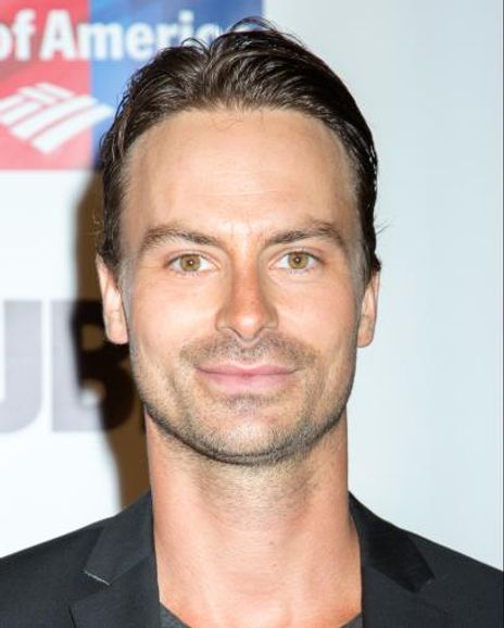 Nicholas Hoge Headshot