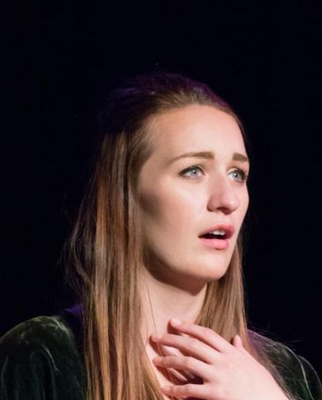 Hannah Ripp-Dieter Headshot